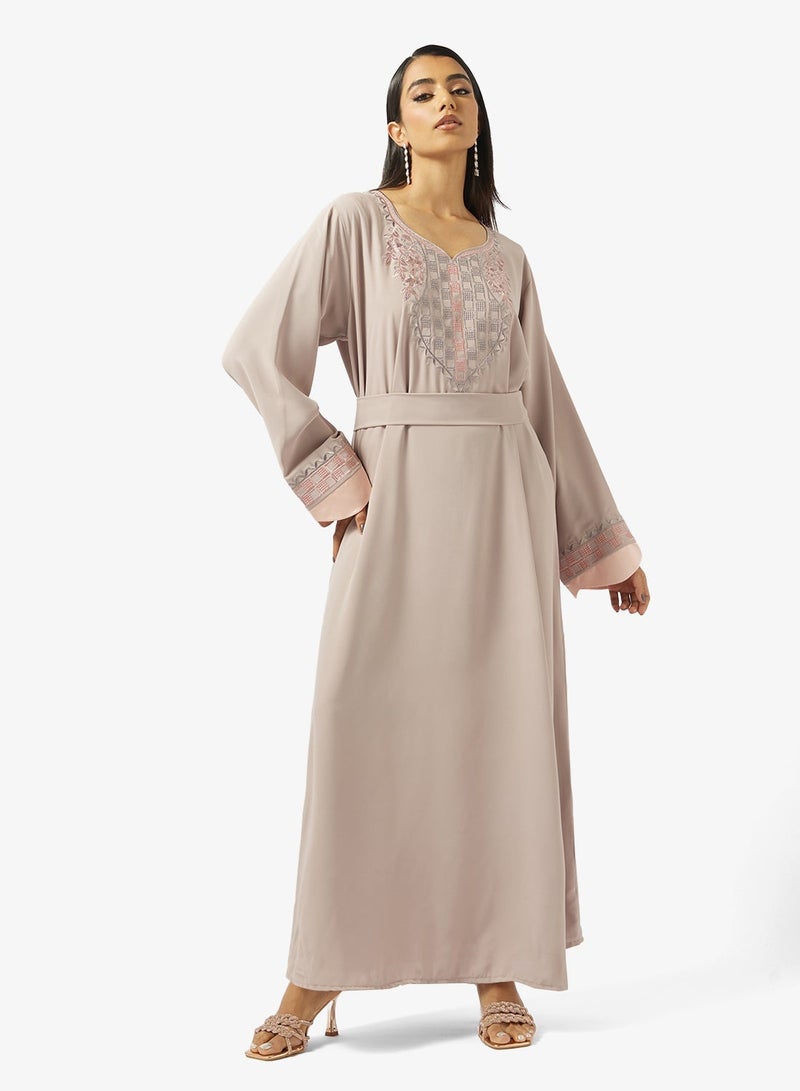 hayas closet Embroidered Belted Jalabiya - Image 3